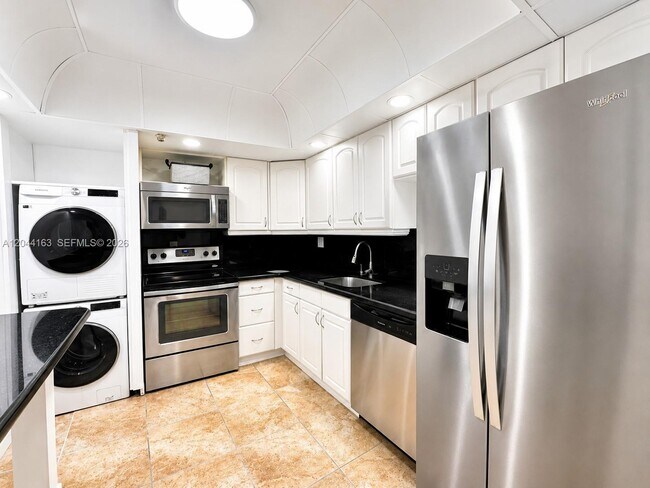 Photo - 290 174th St Unit 1207