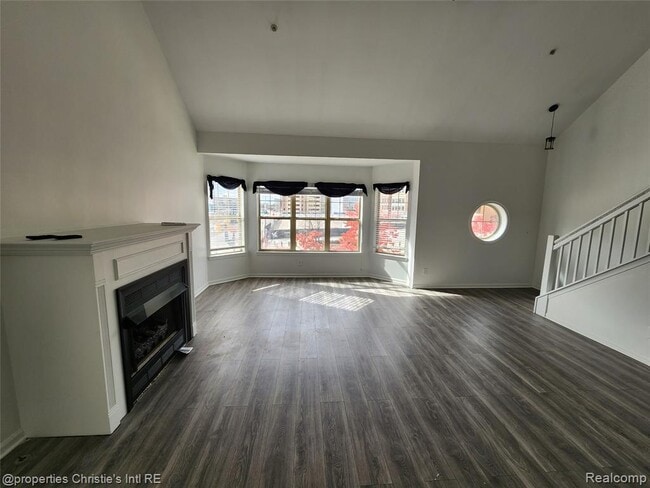 Photo - 2442 Woodward Ave