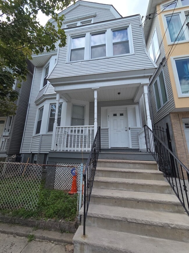 Building Photo - 871 S 19th St Unit 1 Rental