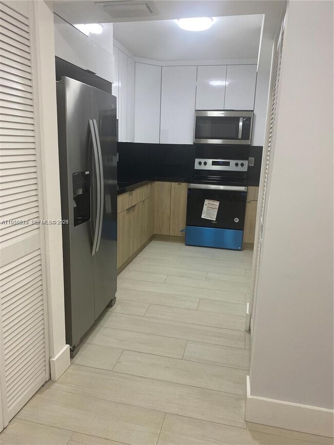 Photo - 8251 NW 8th St Unidad 108