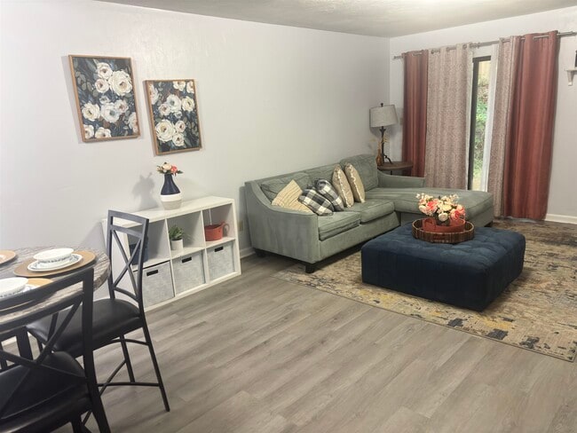 Photo - 2479 Raymond Diehl Rd