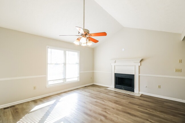 Photo - 10 Beaverdam Ct