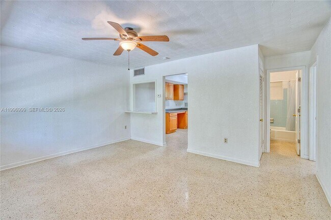 Photo - 120 Coquina St