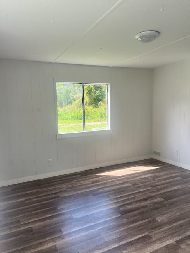 Photo - Welcome Home to Silver Lake Unit Lot 36