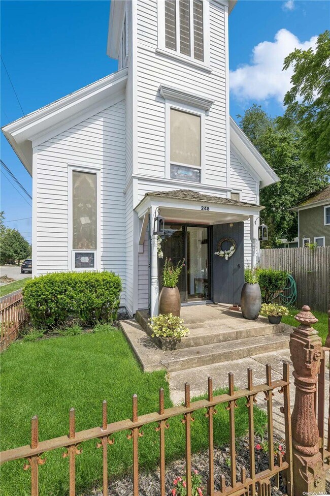 248 5th Ave
