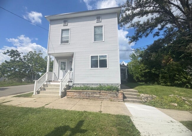 01807 - Emerald 601-603 - 01807 - Emerald 601-603 Apartamento Unidad 601 Emerald Ave NE