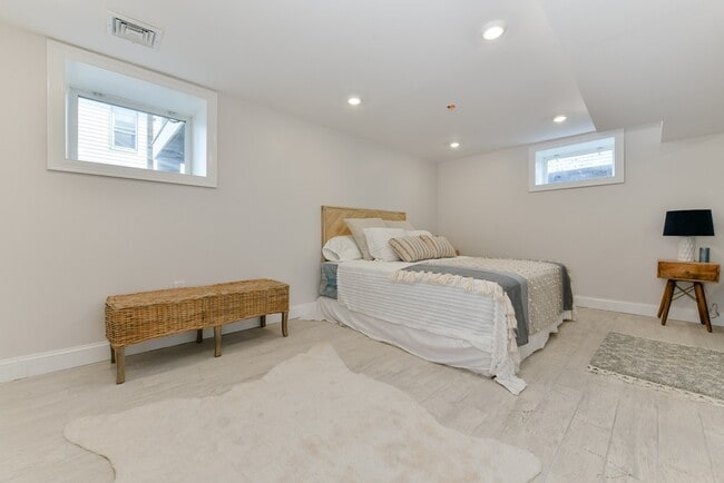 Photo - 224 Newbury Ave Unit 1