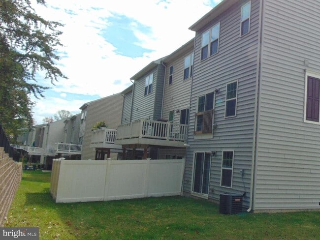 Photo - 1813 Wind Gate Rd