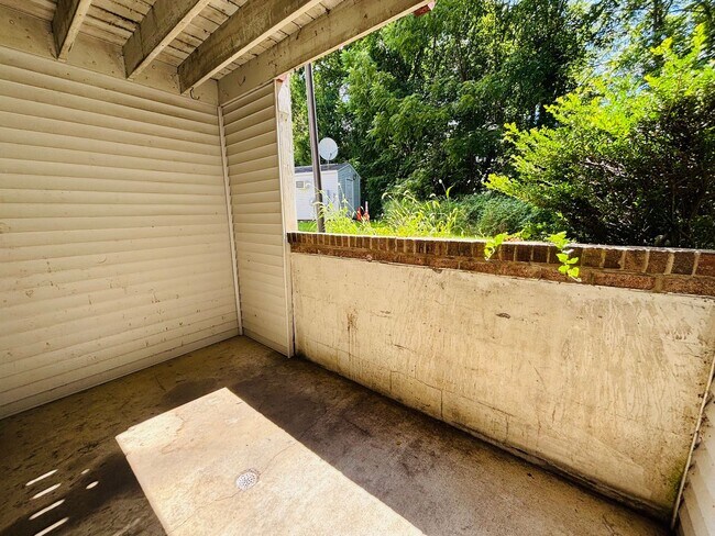 Photo - 400 Berryfield Ln
