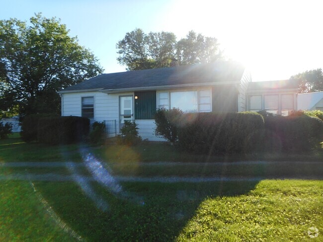 Building Photo - 6 Pleasant Grove Rd Rental
