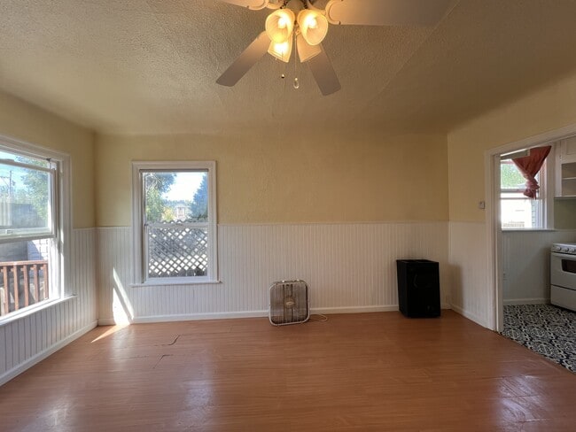 Photo - 415 S Auburn St