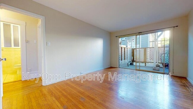 1224 1/2 20th Avenue - Rear - 1224 1/2 20th Avenue - Rear Condo