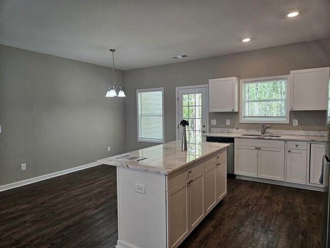 166 Venture Way