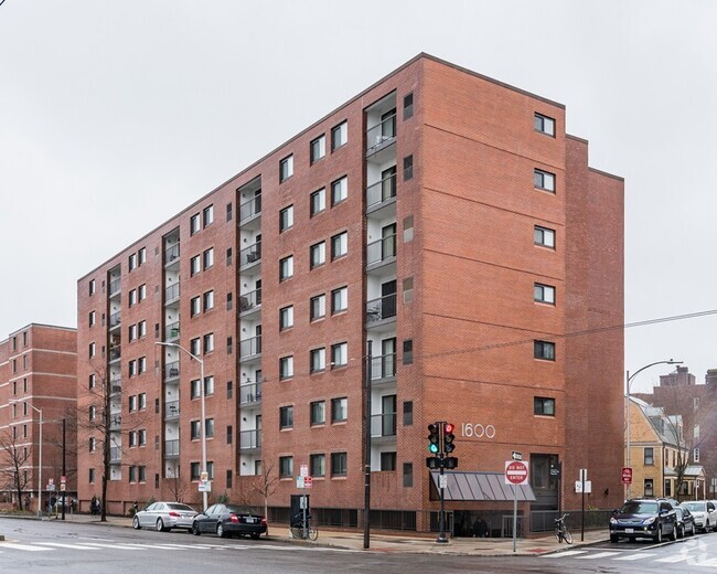 Building Photo - 1600 Massachusetts Ave Unit 408 Rental