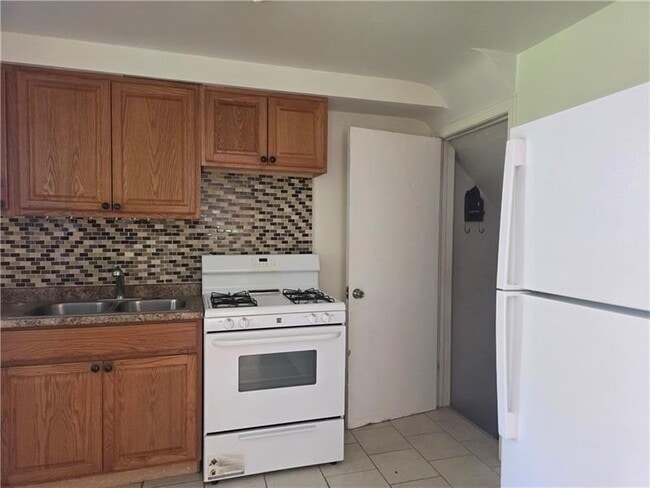Photo - 416 Jacobson Dr
