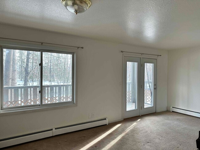 Photo - 1580 Chattaroy Cir Unit 3