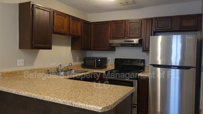 Building Photo - 6332 W Fairfield Dr Unit D