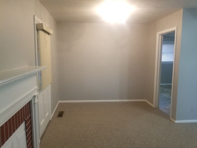 Photo - 1804 Saxon St