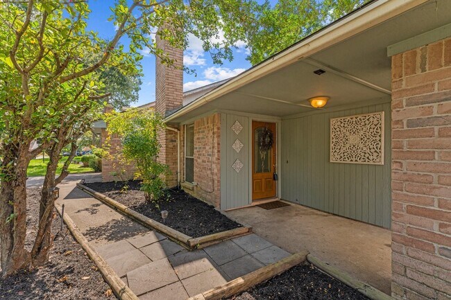 4311 Piney Creek Ln