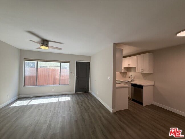 Building Photo - 1625 Franklin St Unit B Rental