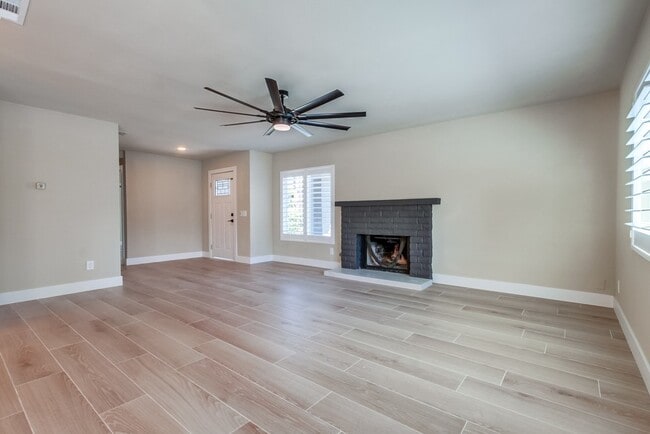 Photo - 1204 Palomar Pl