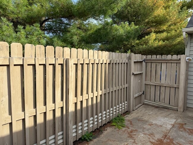 Private patio - 163 Easterly Dr