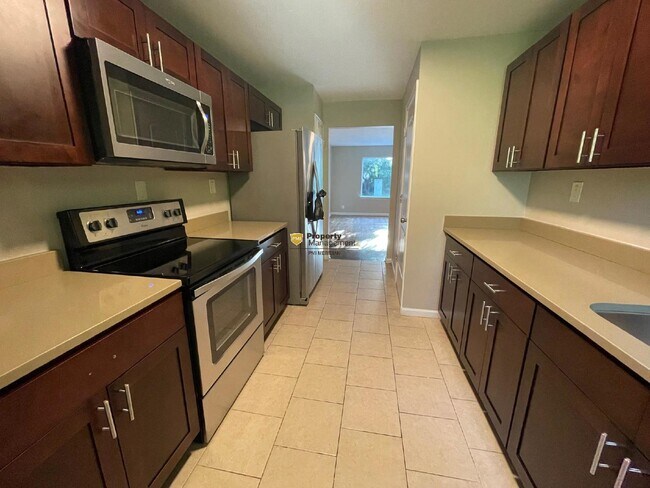 Photo - Modern 2 Bed Apartment with Spacious Layou...