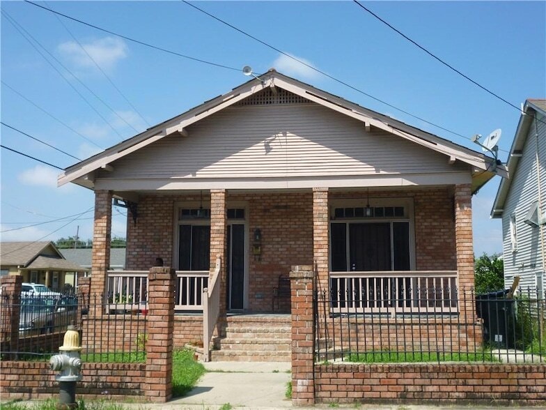 Photo - 2500 Monroe St