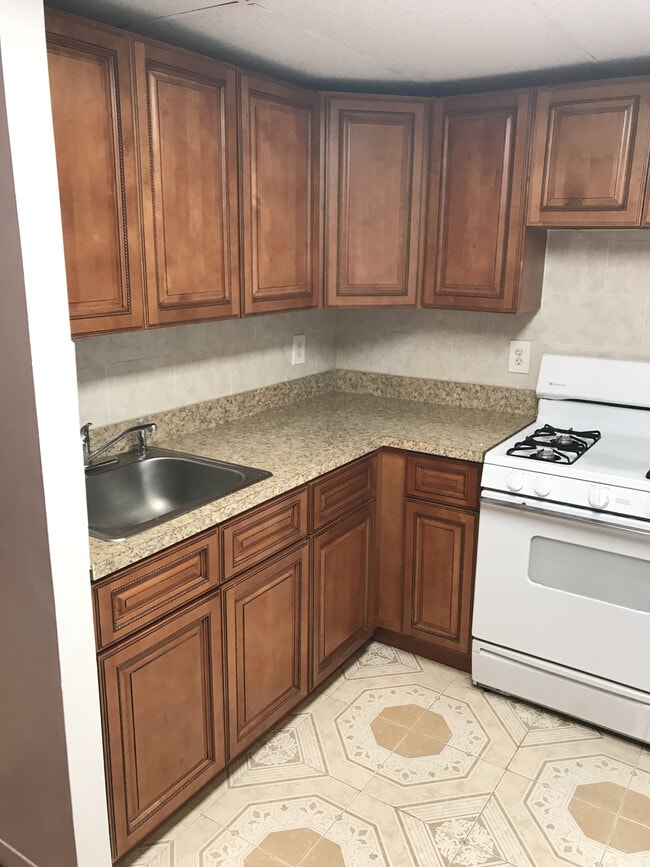 Cocina - 63 Hancock Ave Unidad Ground