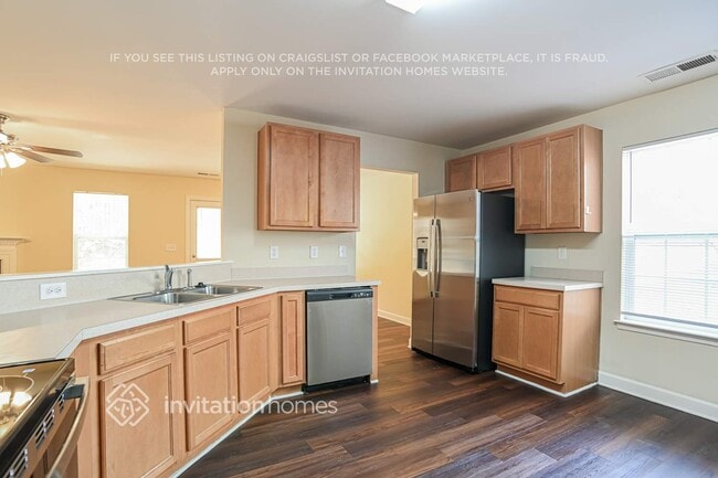 Photo - 305 Peachtree Rd