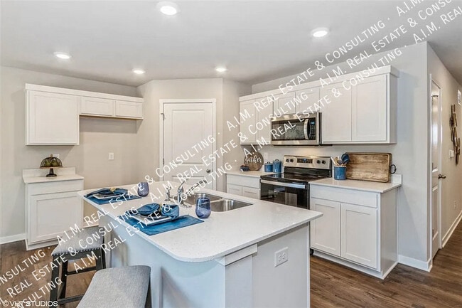 Photo - 1407 Crossing Ln