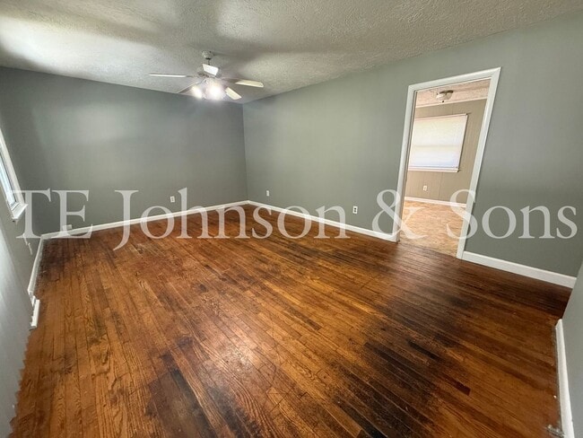 Photo - Charming 4 Bedroom in Winston Salem
