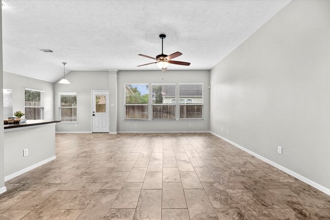 Photo - 12719 Hart Hollow Ln