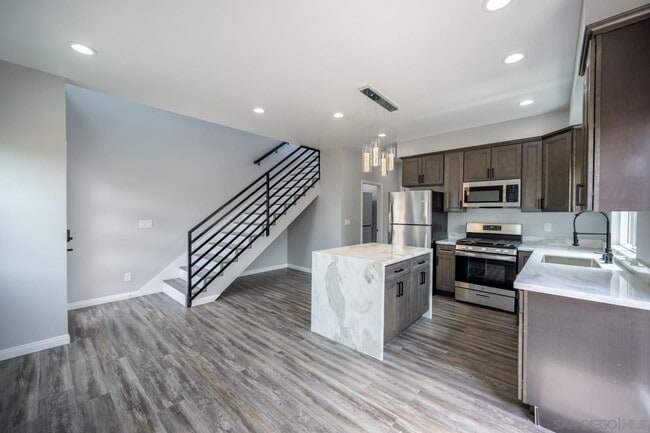 Photo - 2917-2923 Preece Street Unit 2923
