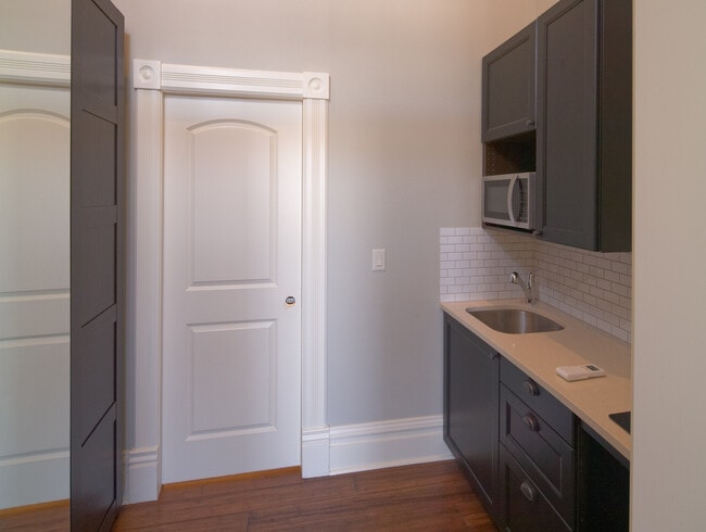 Photo - *The Kleinberg Building* Unit 201