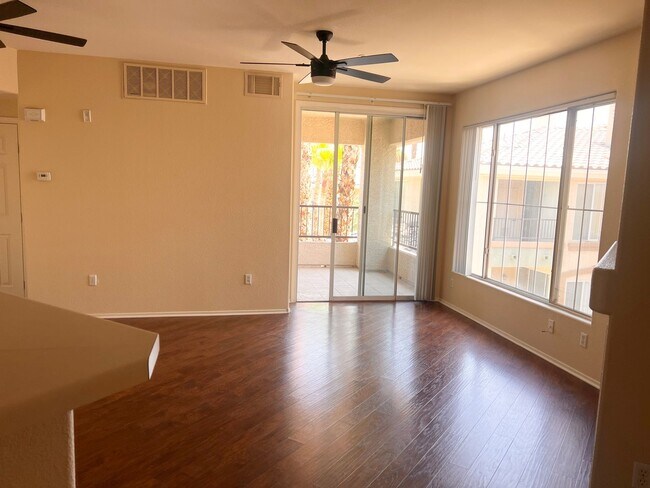 Photo - 7135 S Durango Dr
