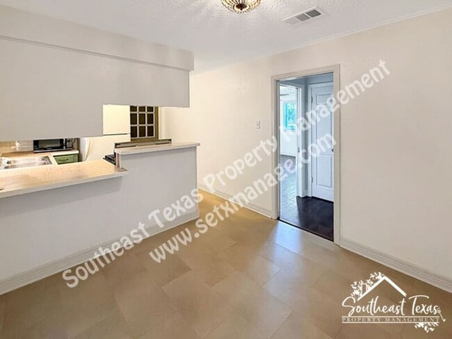 Photo - 812 S 6th St
