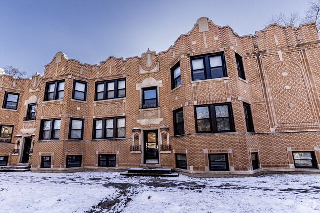 Building Photo - 4425 W School St Rental