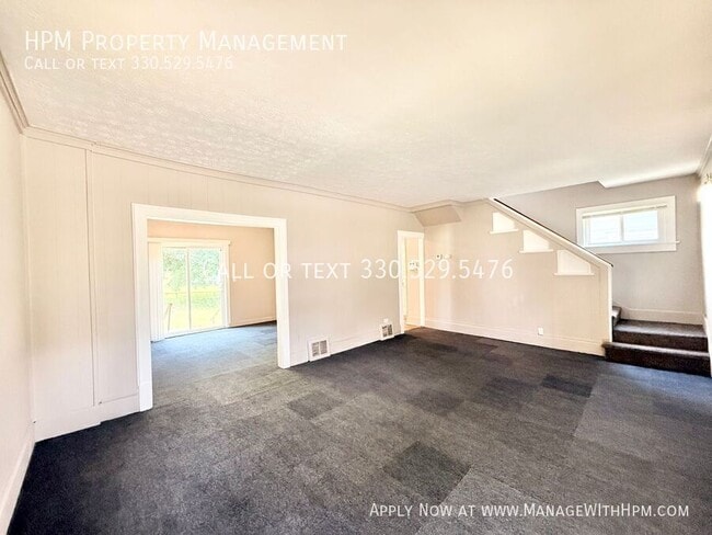Photo - 2202 Brownlee Ave NE