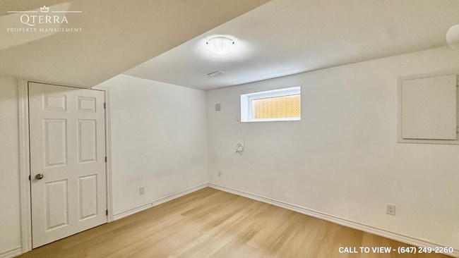 Photo - 508 Rathburn Rd