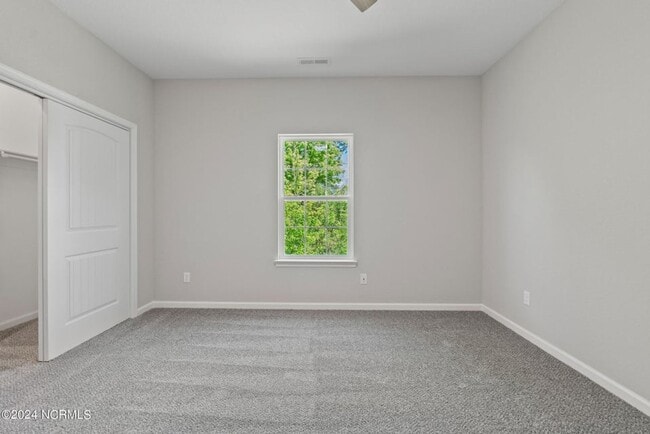 Photo - 704 Harney St