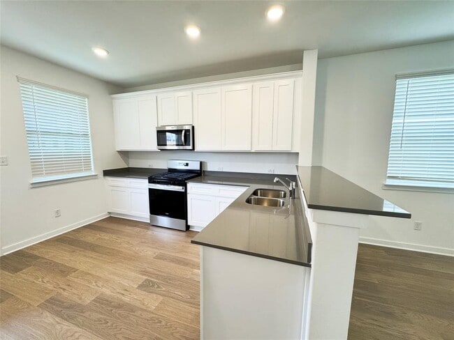 Photo - 130 Golden Bell Wy