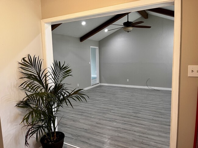 Photo - 1010 Holt St