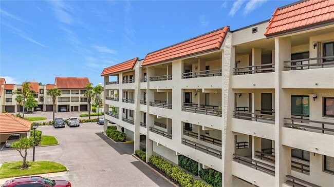 Building Photo - 106 1st St E Unit 306