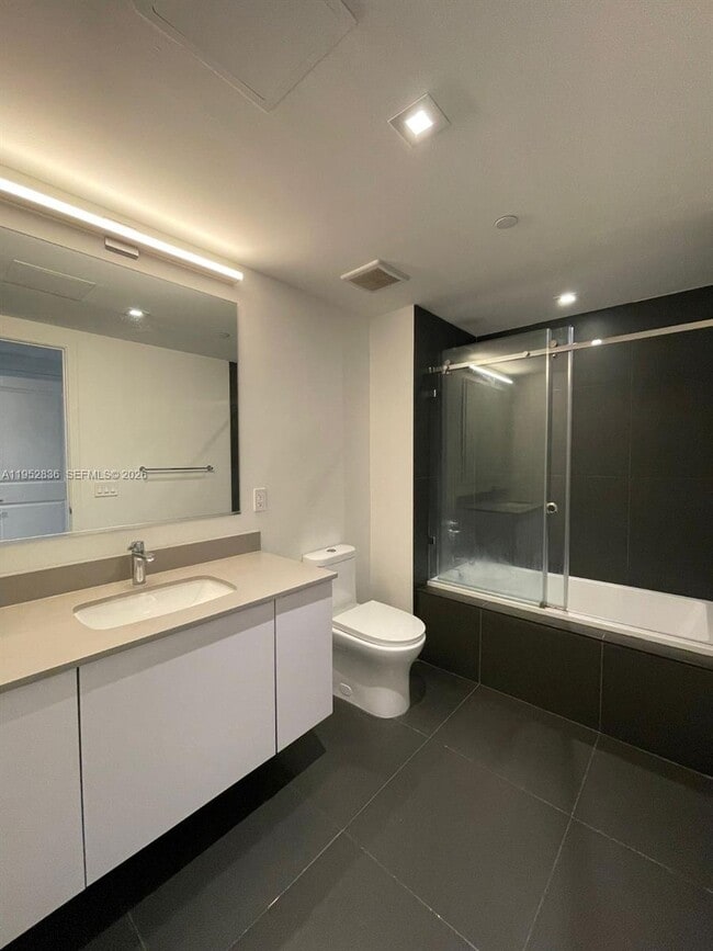 Photo - 1600 NE 1st Ave Unidad 3202