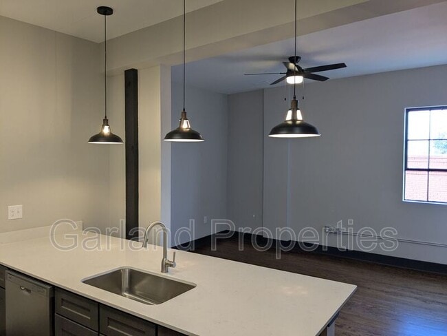 Photo - 34 1st St NE Unidad Apt 302