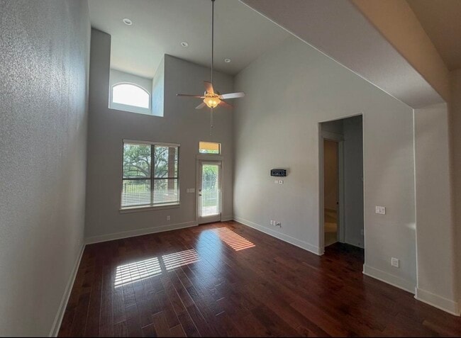 108 Tuscan Dr