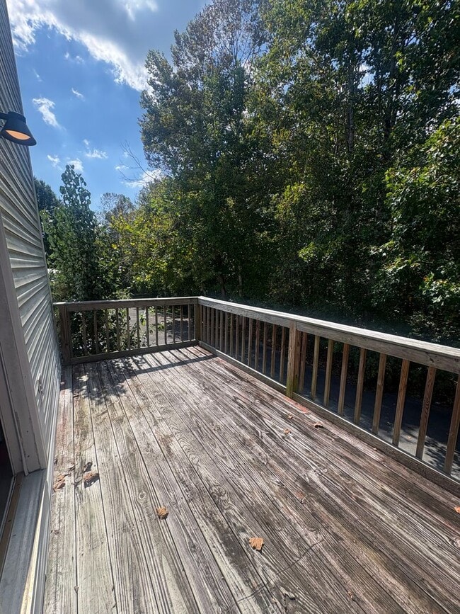 251 Hunter Hills Cir