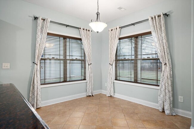 Photo - 1389 Judge Tyler Dr