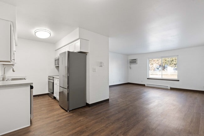Hillcrest Apartments
